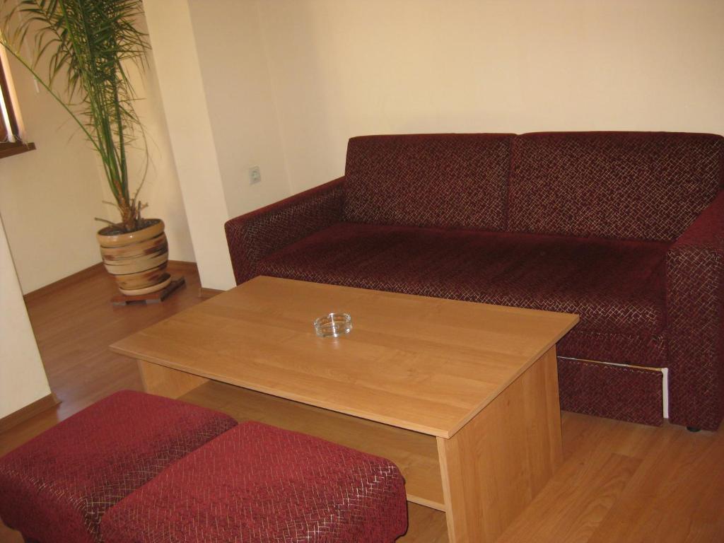 Family Hotel Veronika Dövlen Dış mekan fotoğraf