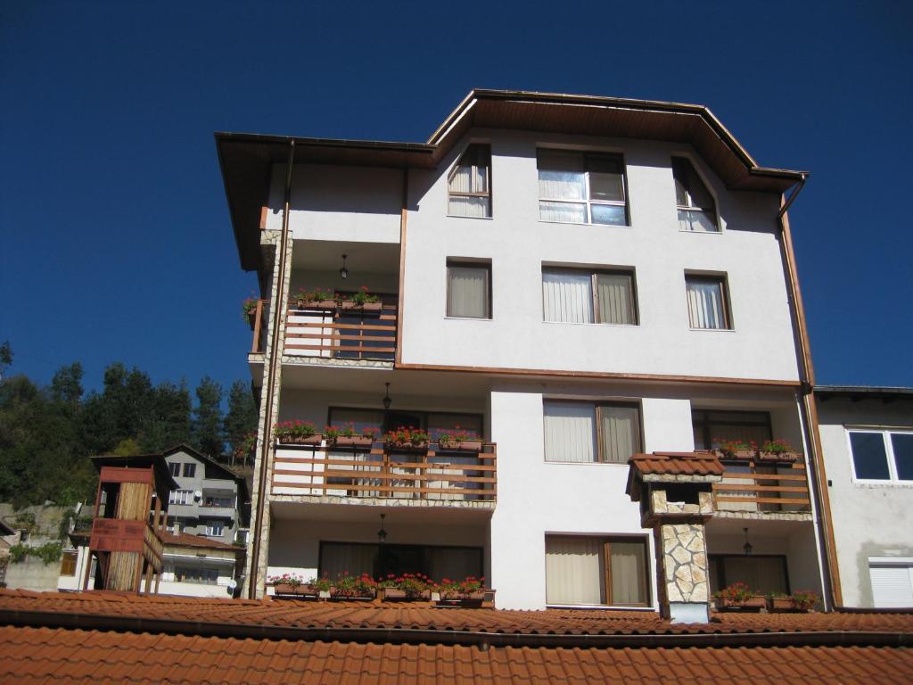 Family Hotel Veronika Dövlen Dış mekan fotoğraf