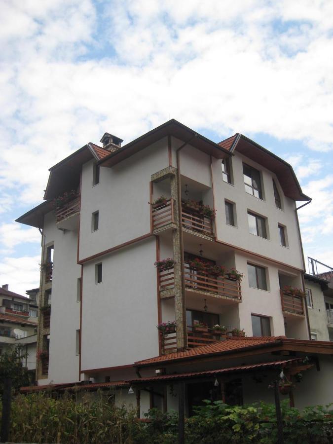 Family Hotel Veronika Dövlen Dış mekan fotoğraf